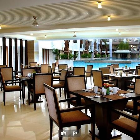 Stylish 2 Bedroom Penthouse Apt, Newly Refreshed, 50 Mbps, Pool, Gym, Resto Kuta Lombok Eksteriør bilde