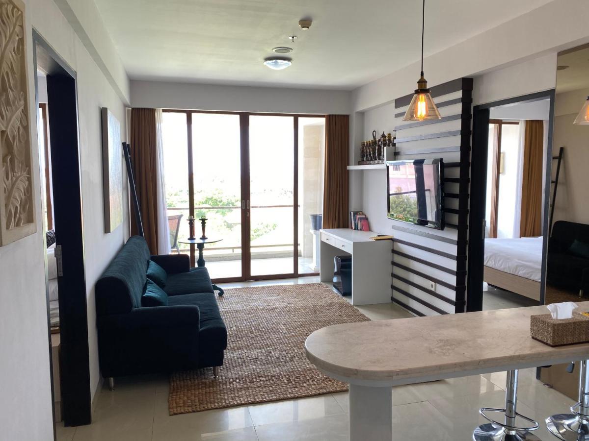 Stylish 2 Bedroom Penthouse Apt, Newly Refreshed, 50 Mbps, Pool, Gym, Resto Kuta Lombok Eksteriør bilde